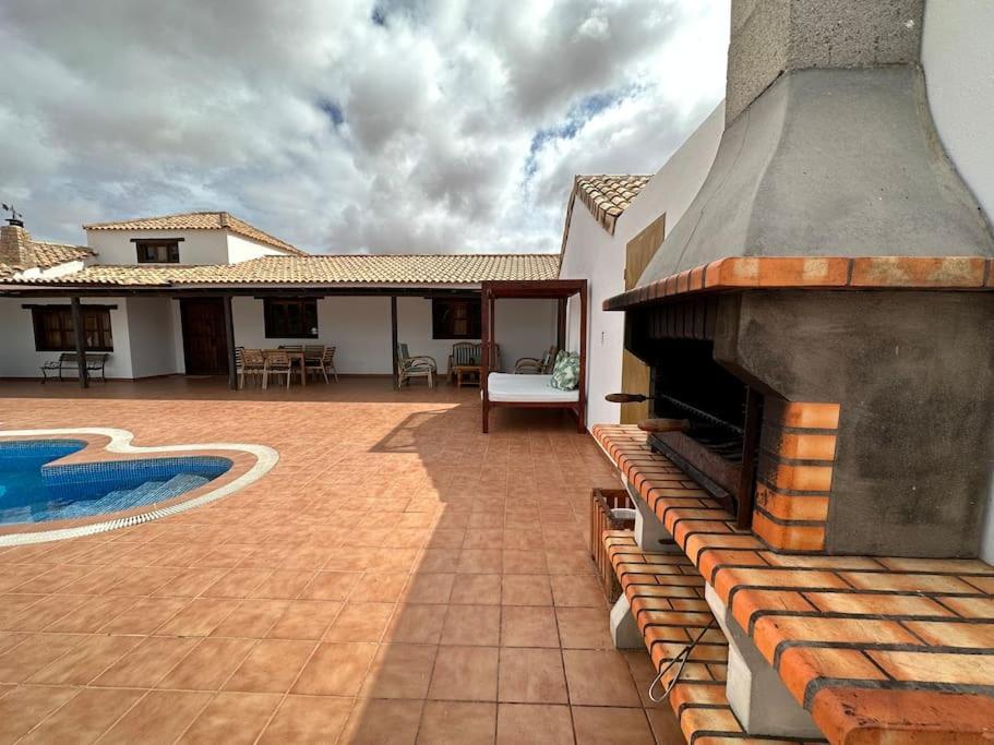 Villa With Pool In The Centre Of Fuerteventura アンティグア エクステリア 写真